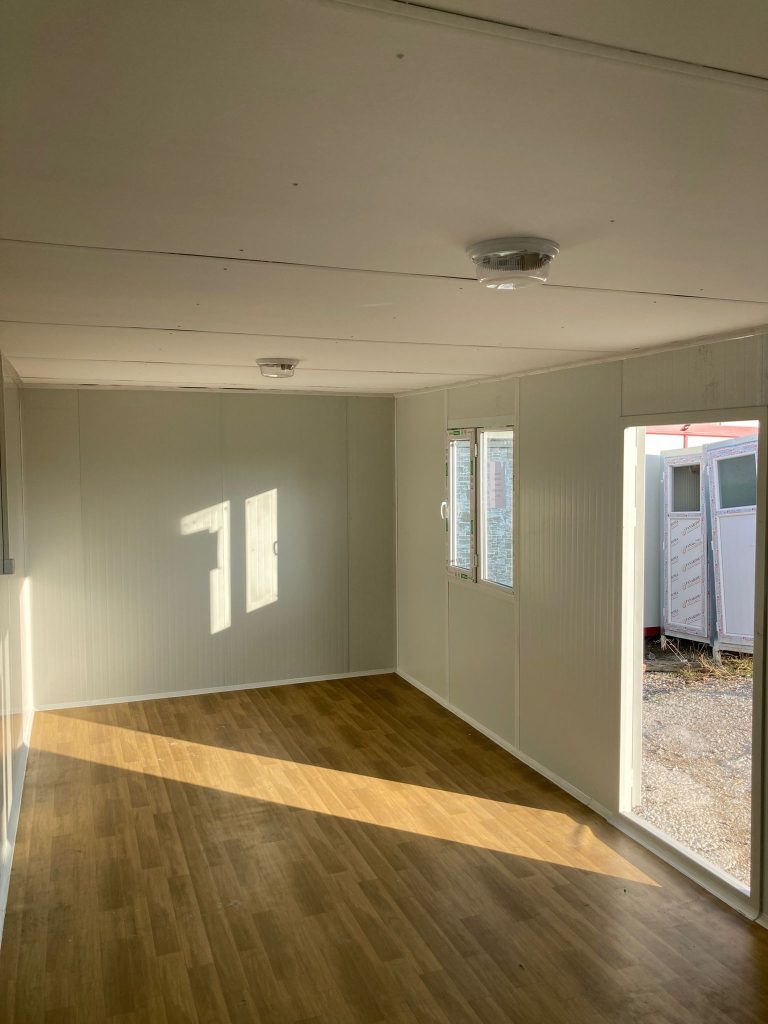 7e3 Boş Konteyner