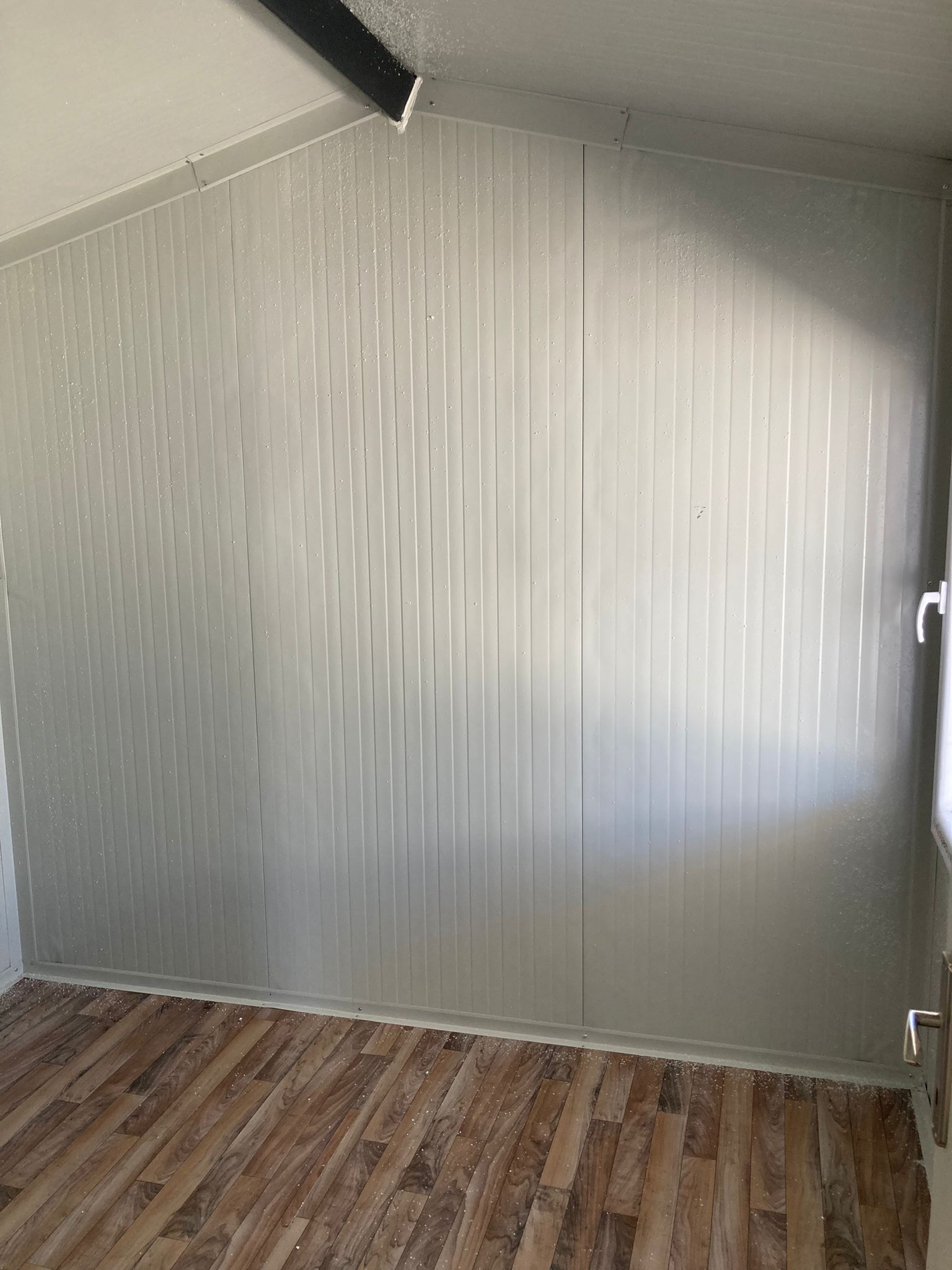 Beşik Çatılı Konteyner