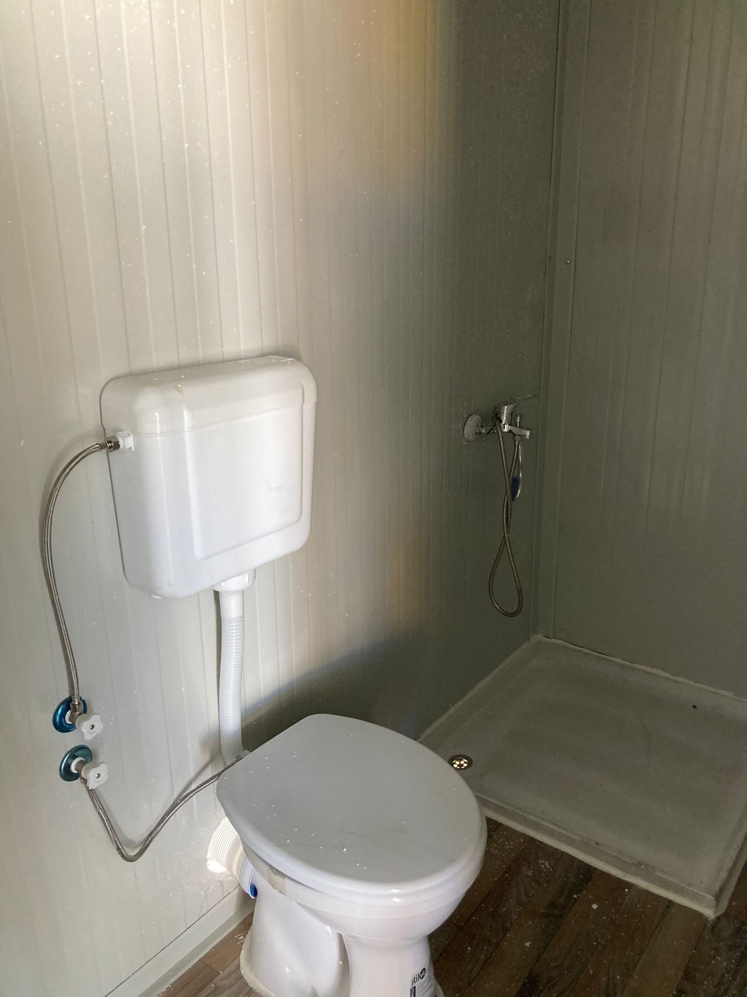 Beşik Çatılı Konteyner