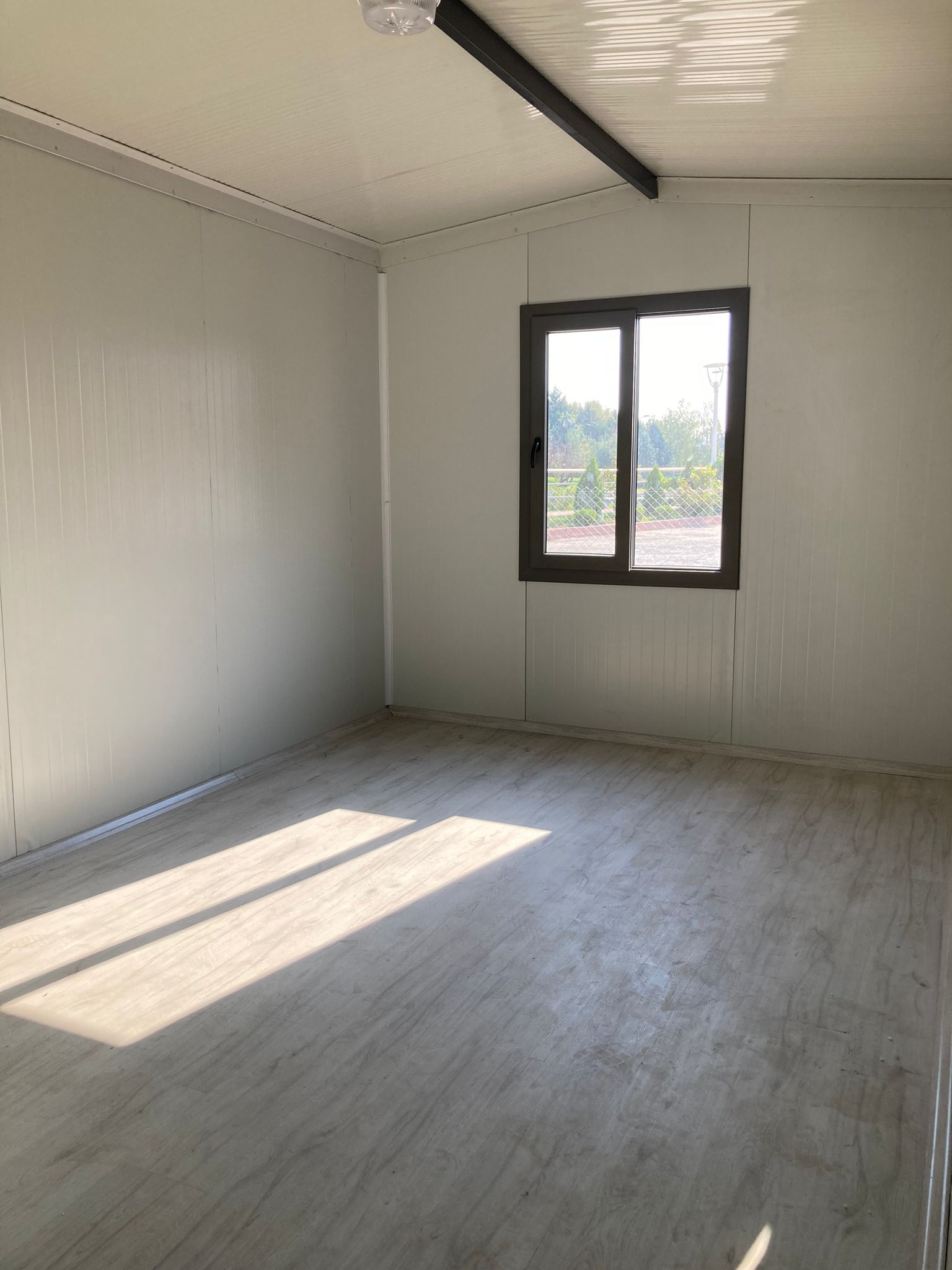 platformlu konteyner | Ayaklı Konteyner