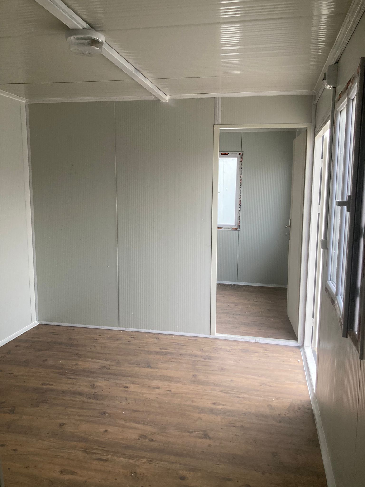 Taş Desenli Konteyner