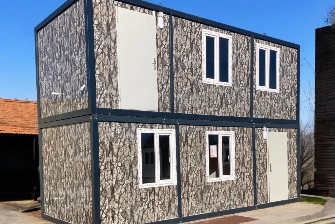 3x7 konteyner