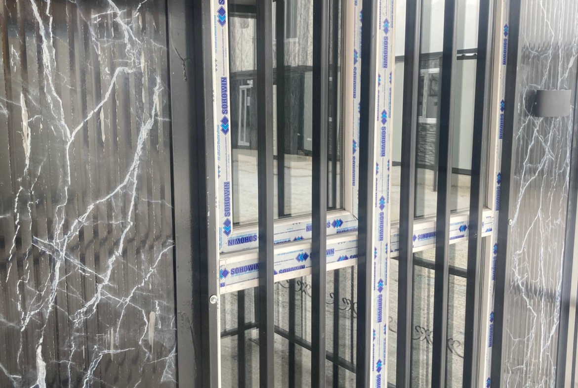 4x8 Balkon Demirli Konteyner