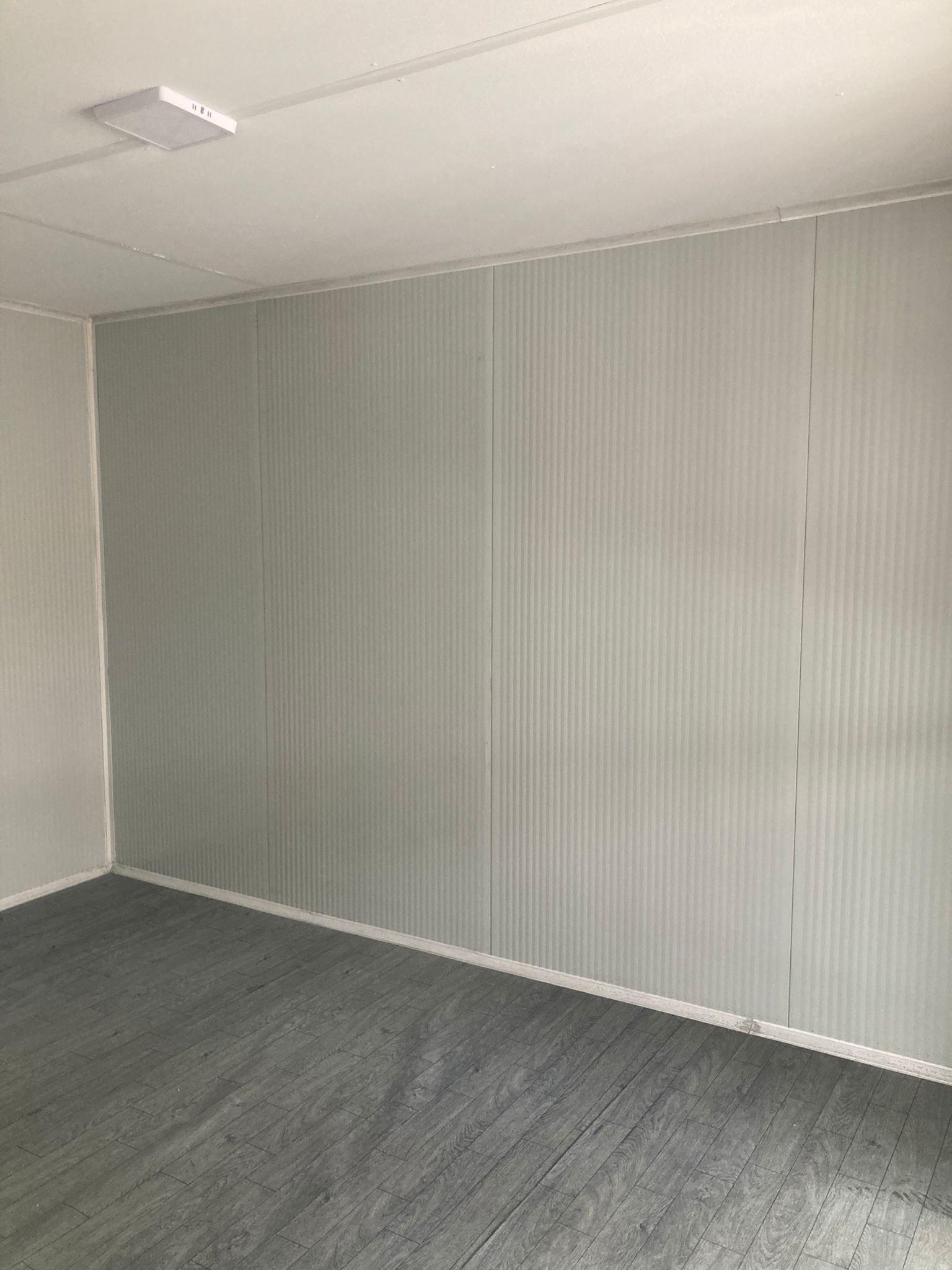 4x8 Balkon Demirli Konteyner