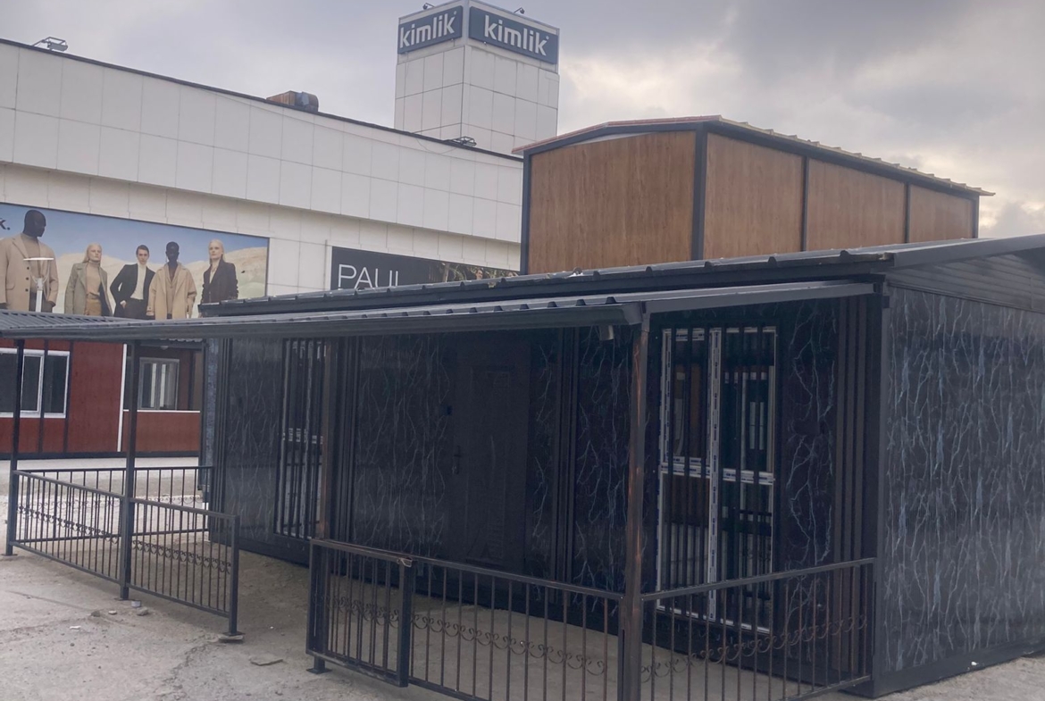 4x8 Balkon Demirli Konteyner